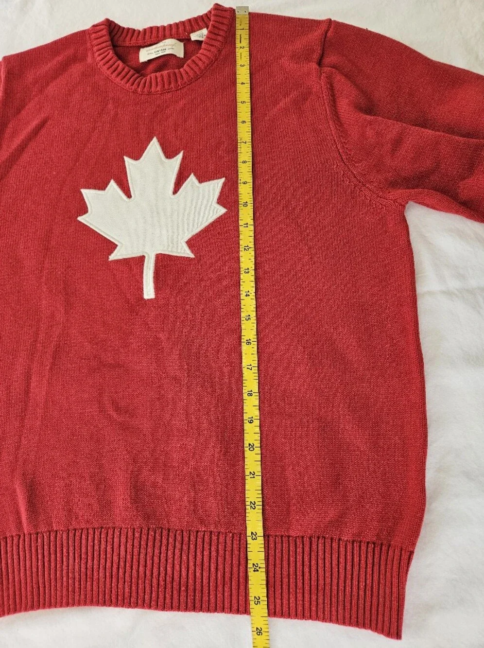 Red Maple Leaf 100% Cotton Women's Crewneck Sweater NWT Size Medium Canada Day - Picture 5 of 11